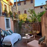 L'affaccio Sul Borgo