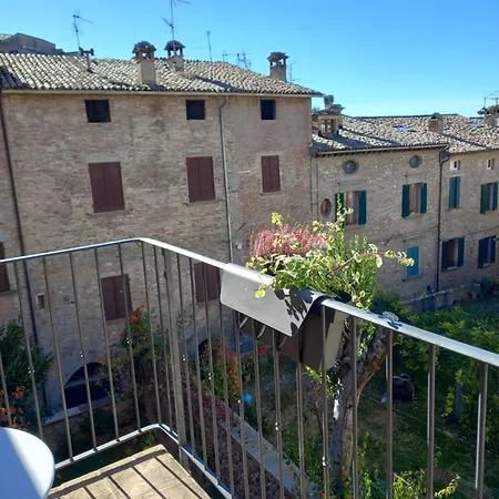 Lägenhet L'affaccio Sul Borgo *