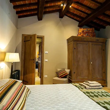 L'affaccio Sul Borgo