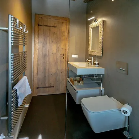 L'affaccio Sul Borgo