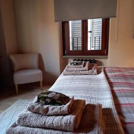 Lägenhet L'affaccio Sul Borgo