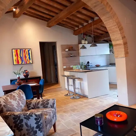 L'affaccio Sul Borgo Montone (Umbria)