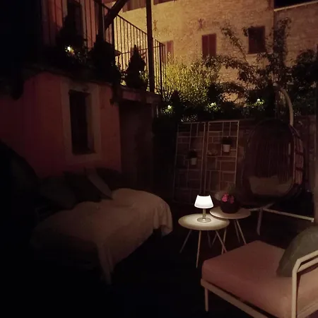 Apartament L'affaccio Sul Borgo Montone (Umbria)